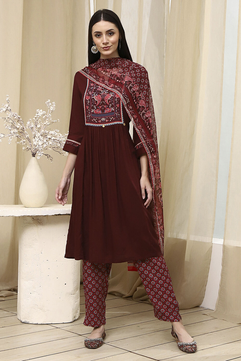 Brown Solid Gathered Straight Suit Set image number 6