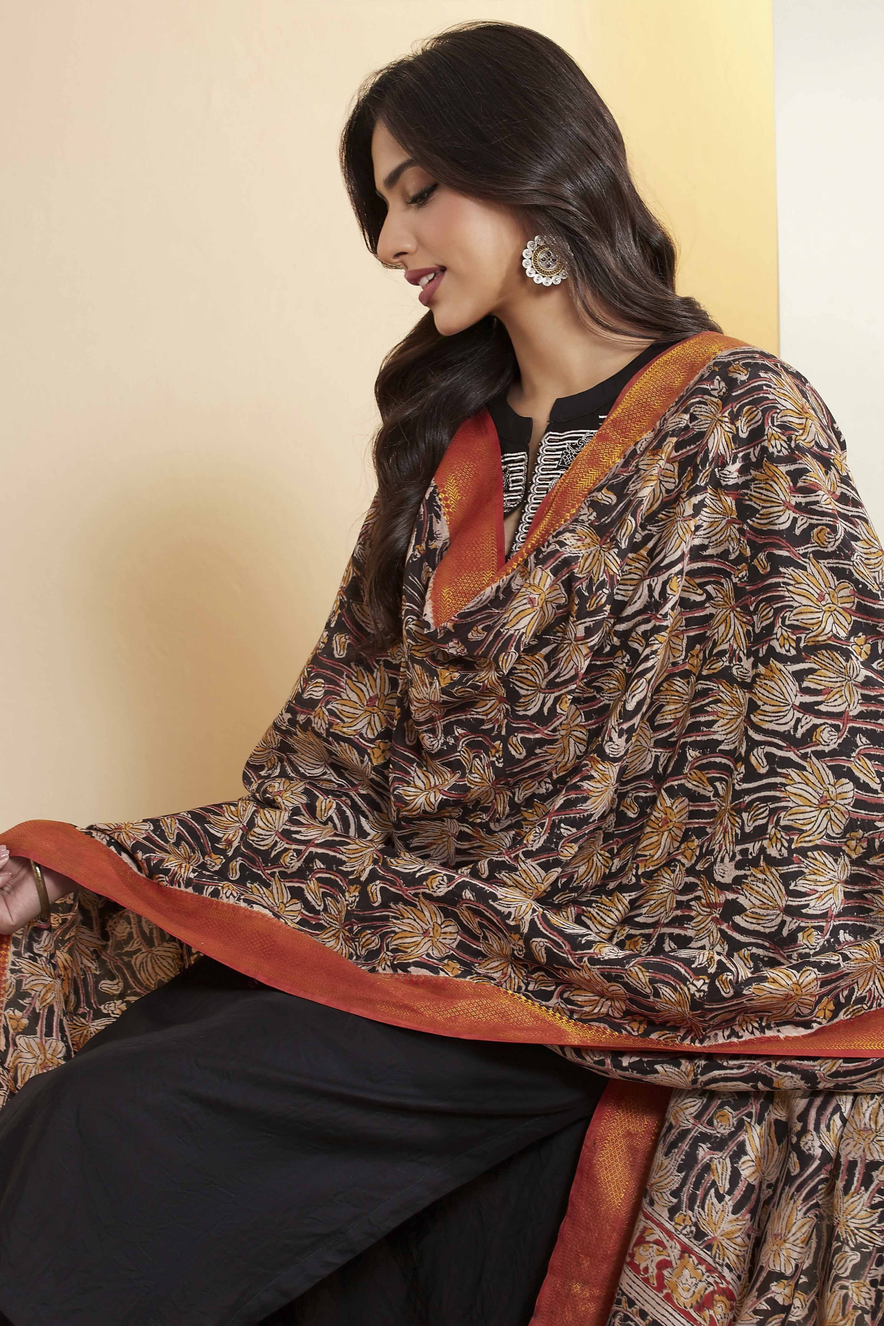 Black Chennur Silk Printed Dupatta image number 1