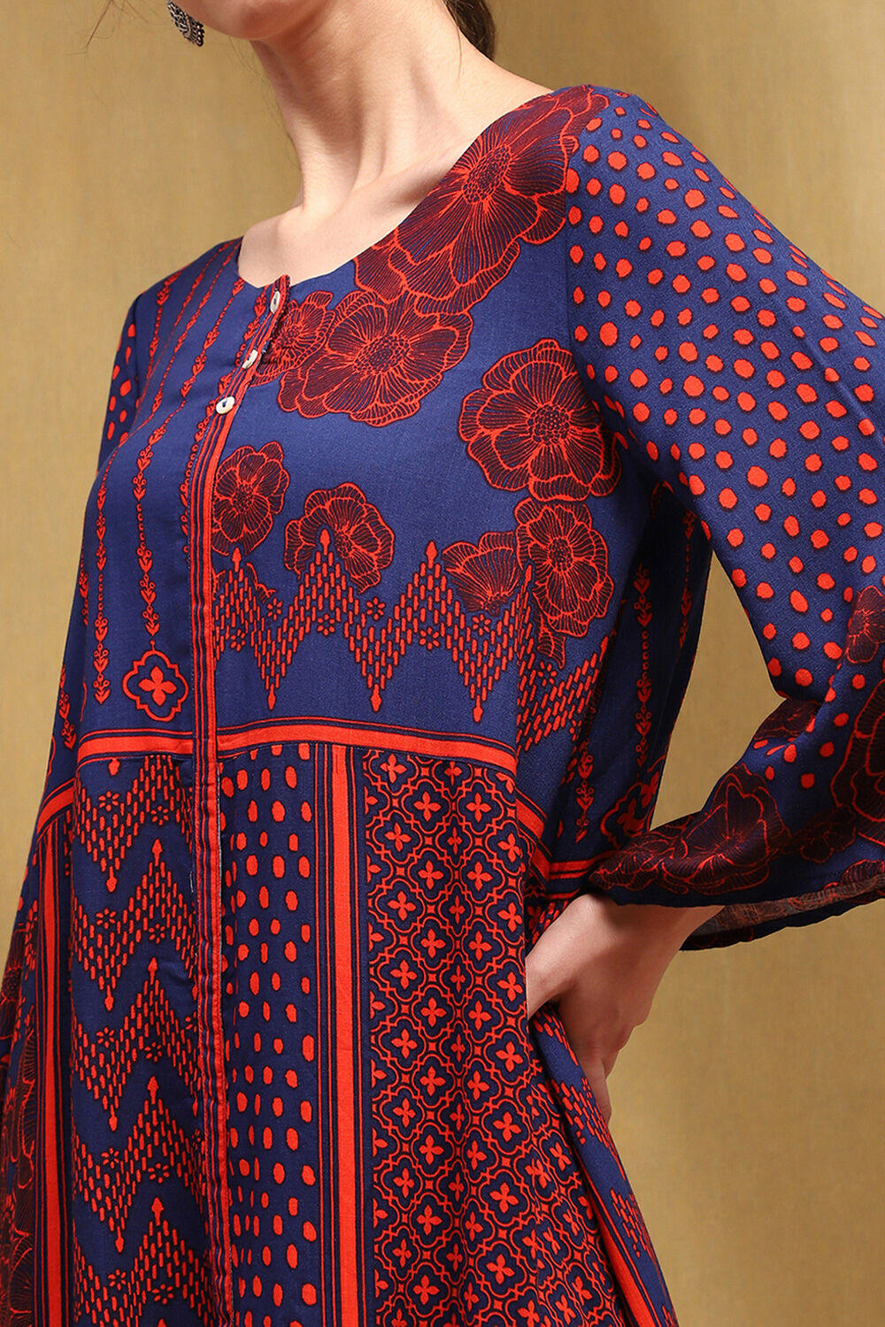 Black Printed Asymmetric Kurta Set image number 1