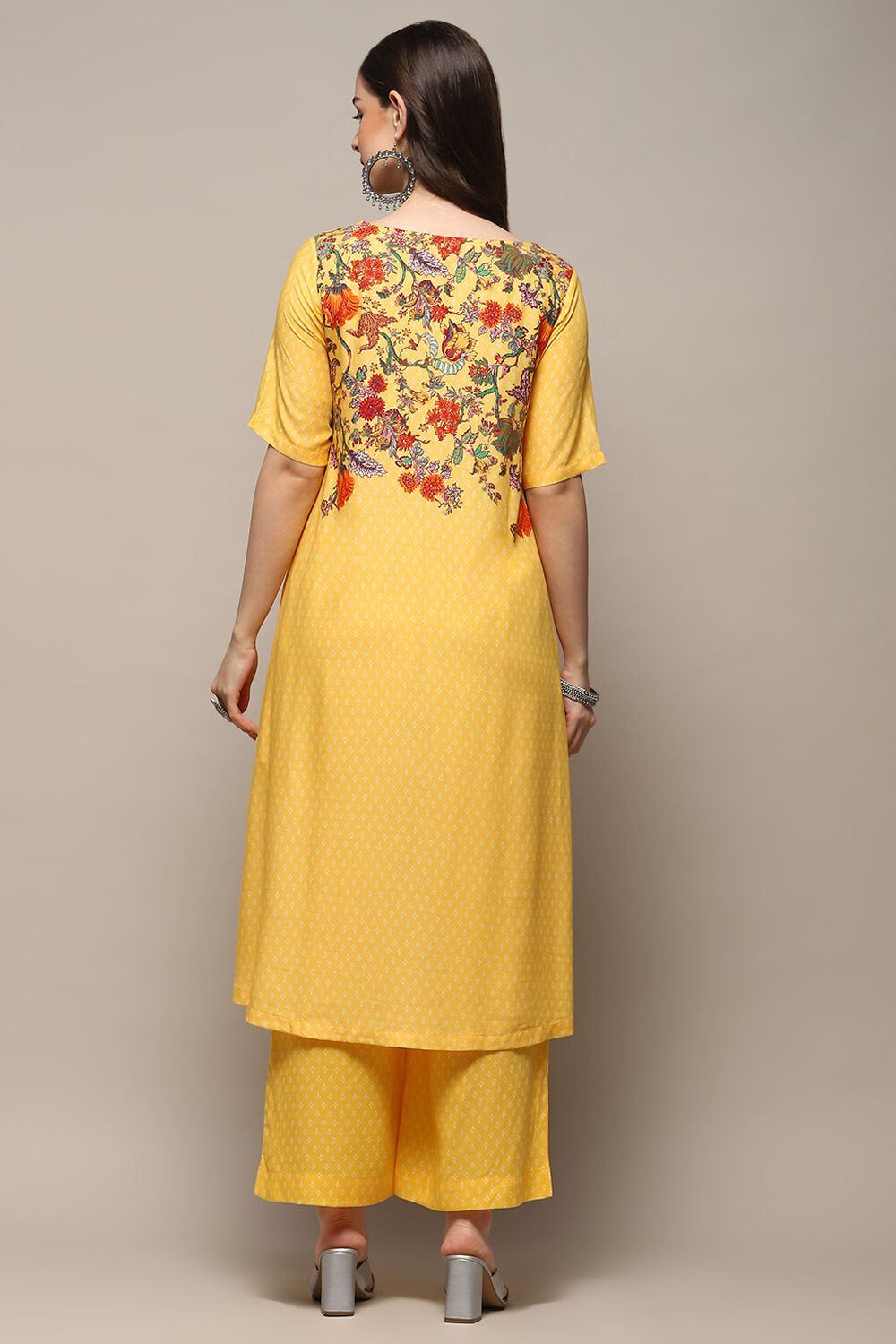 Yellow Rayon flax Asymmetric Kurta Palazzo Suit Set image number 4