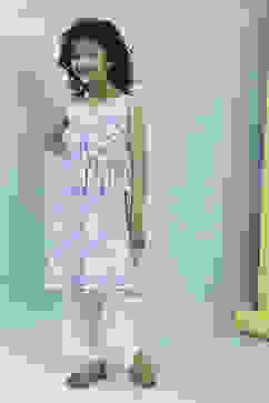 Cream-Colored Cotton Floral Gathered Kurta Set image number 3