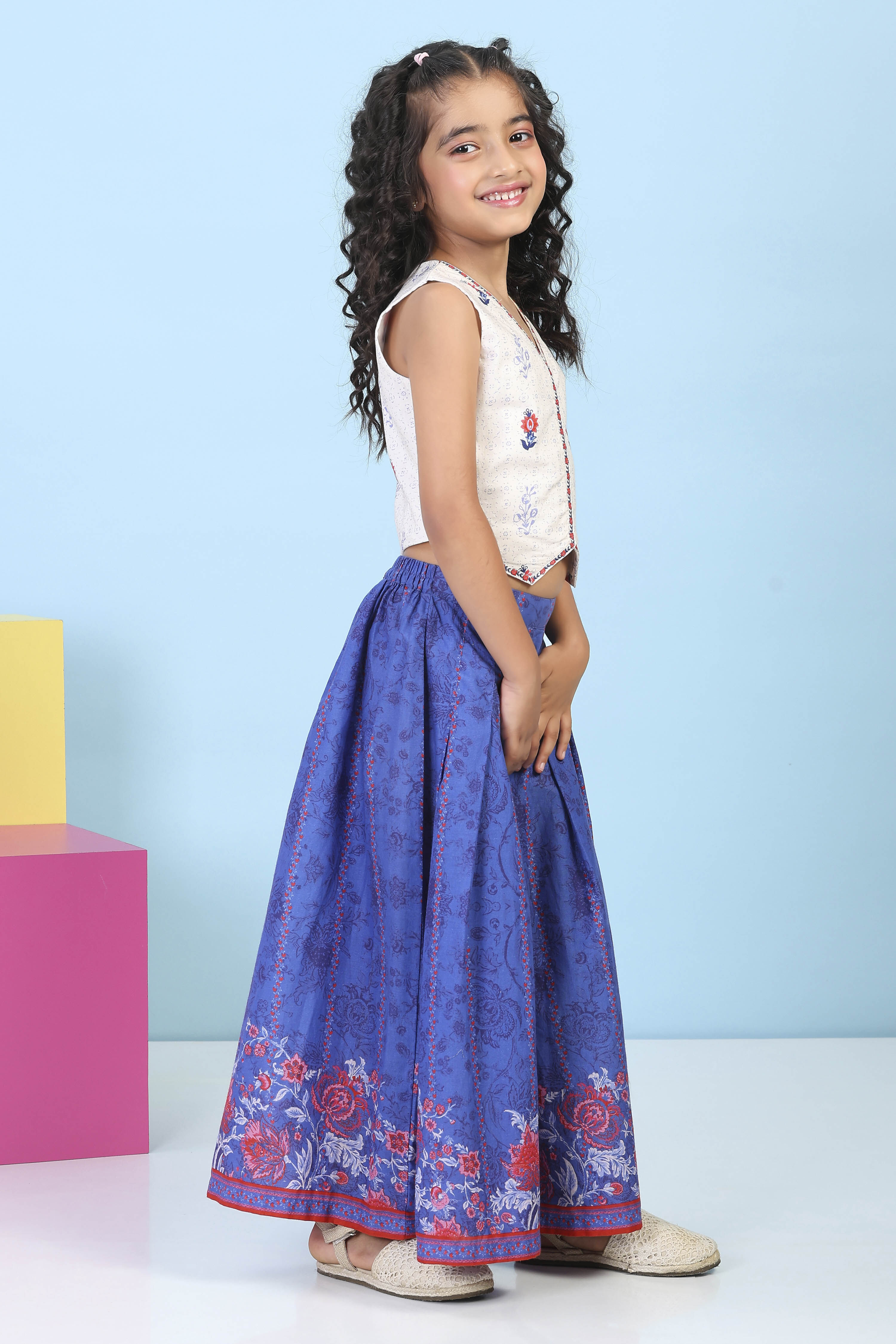 Blue Cotton Printed Straight Suit Set image number 4