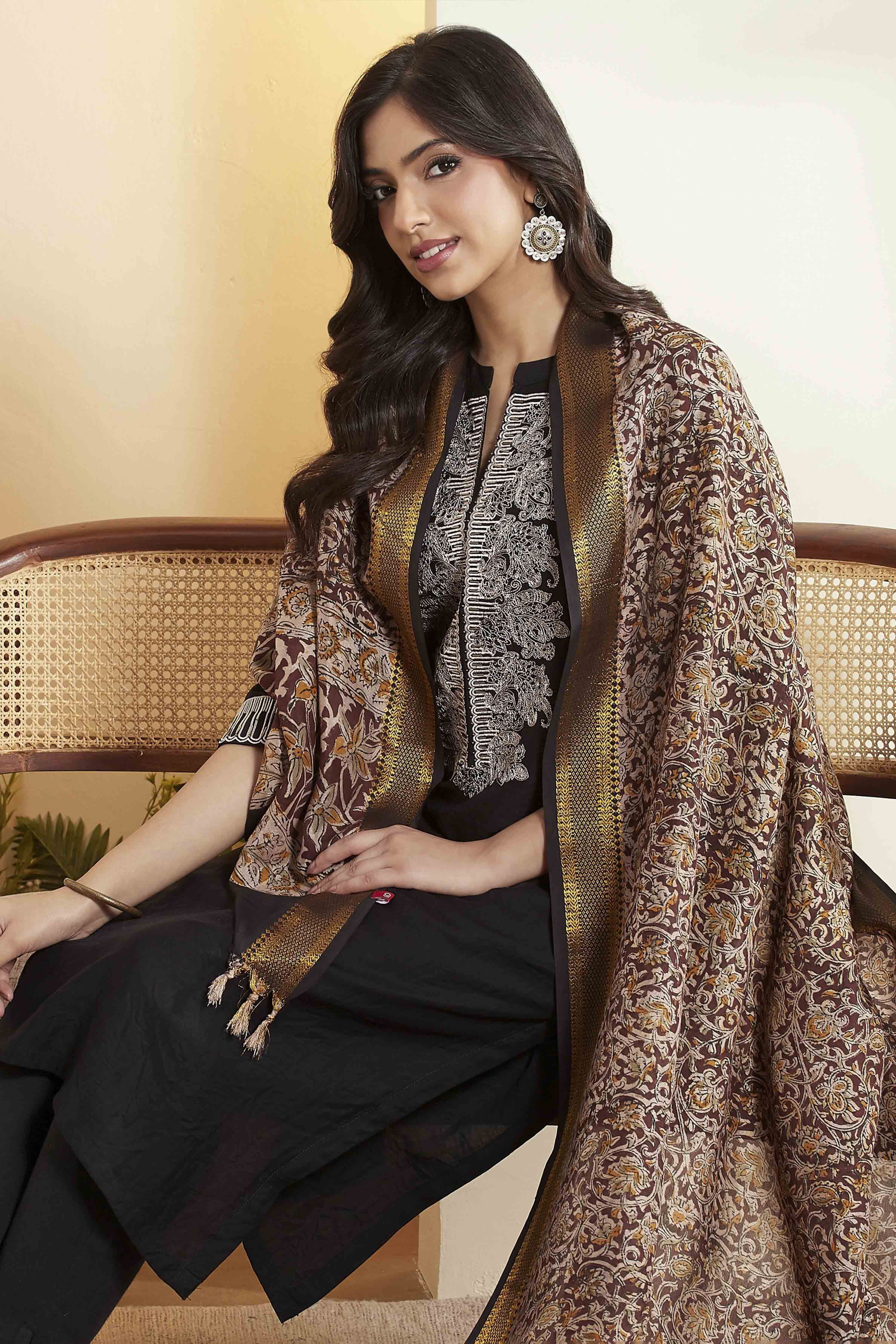 Maroon Chennur Silk Floral Printed Dupatta image number 1