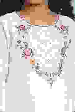 White Cotton Solid Straight Suit Set image number 1