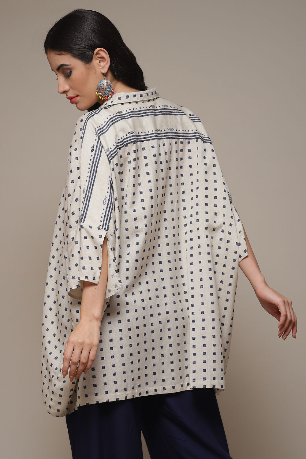 Chambery Blue LIVA Blend Straight Printed Top image number 2