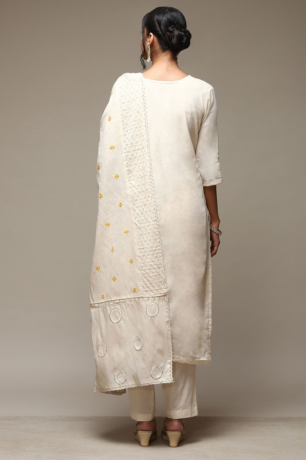 Off White Cotton Schiffly Unstitched Suit Set image number 6