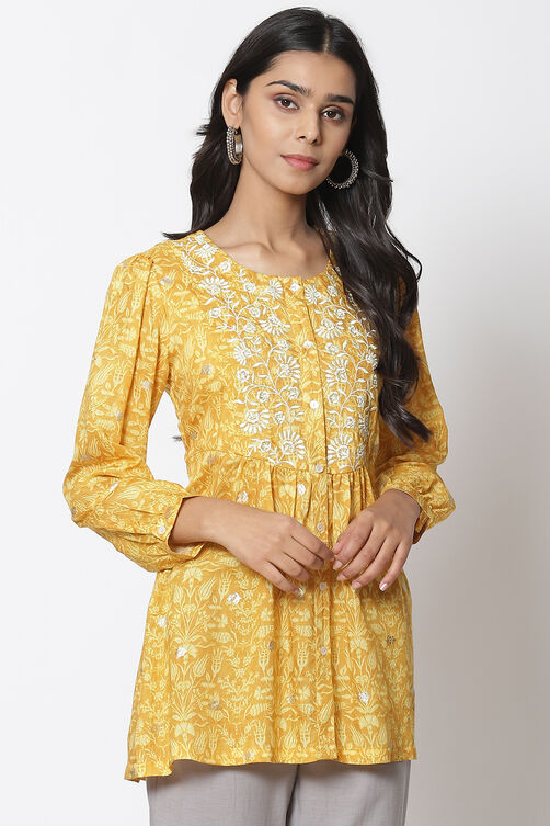 Mustard LIVA Printed Short Kurti image number 3