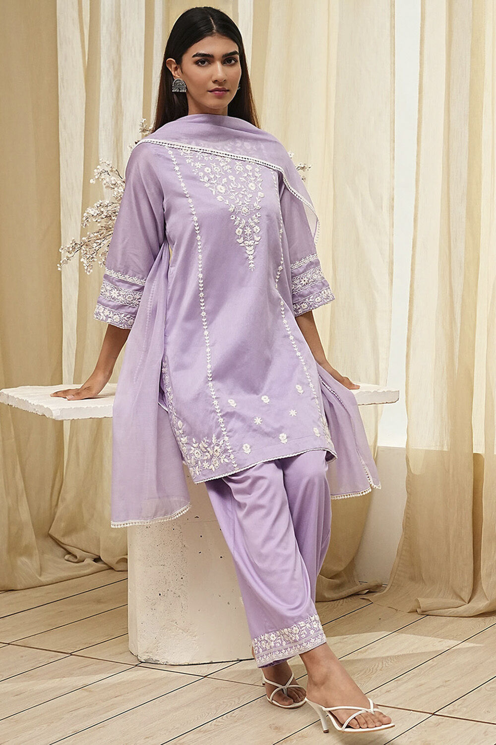 Lavender Cotton Silk Embroidered Straight Suit Set image number 0