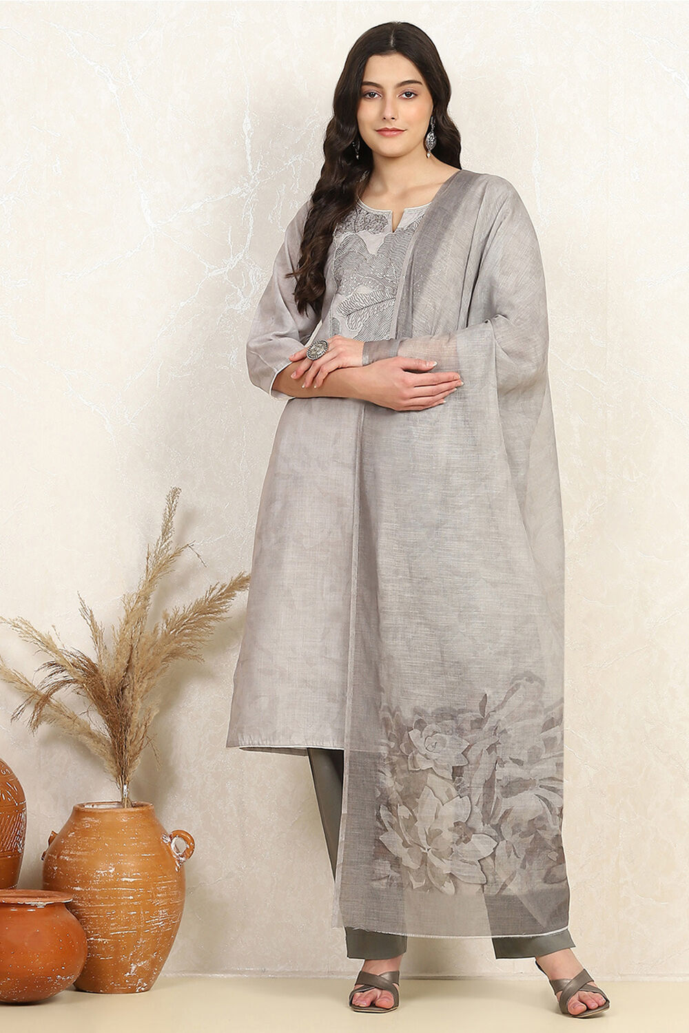 Pink Cotton Unstitched Suit Set image number 7