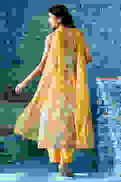 Yellow Printed Sequined Kurta & Palazzo Suit Set image number 8