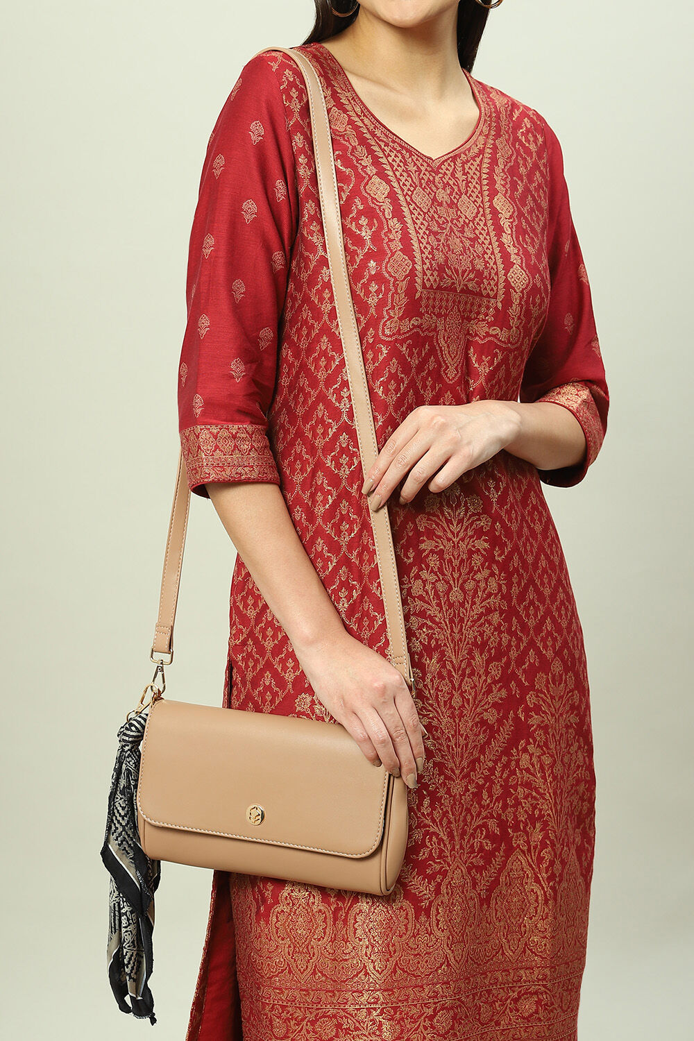 Beige store side bag