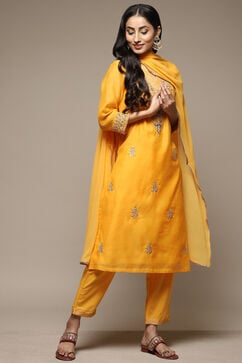 Yellow Cotton Blend Straight Kurta Pants Suit Set image number 6