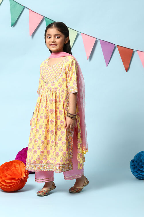 Yellow Cotton Flared Kurta Straight Palazzo Suit Set image number 5
