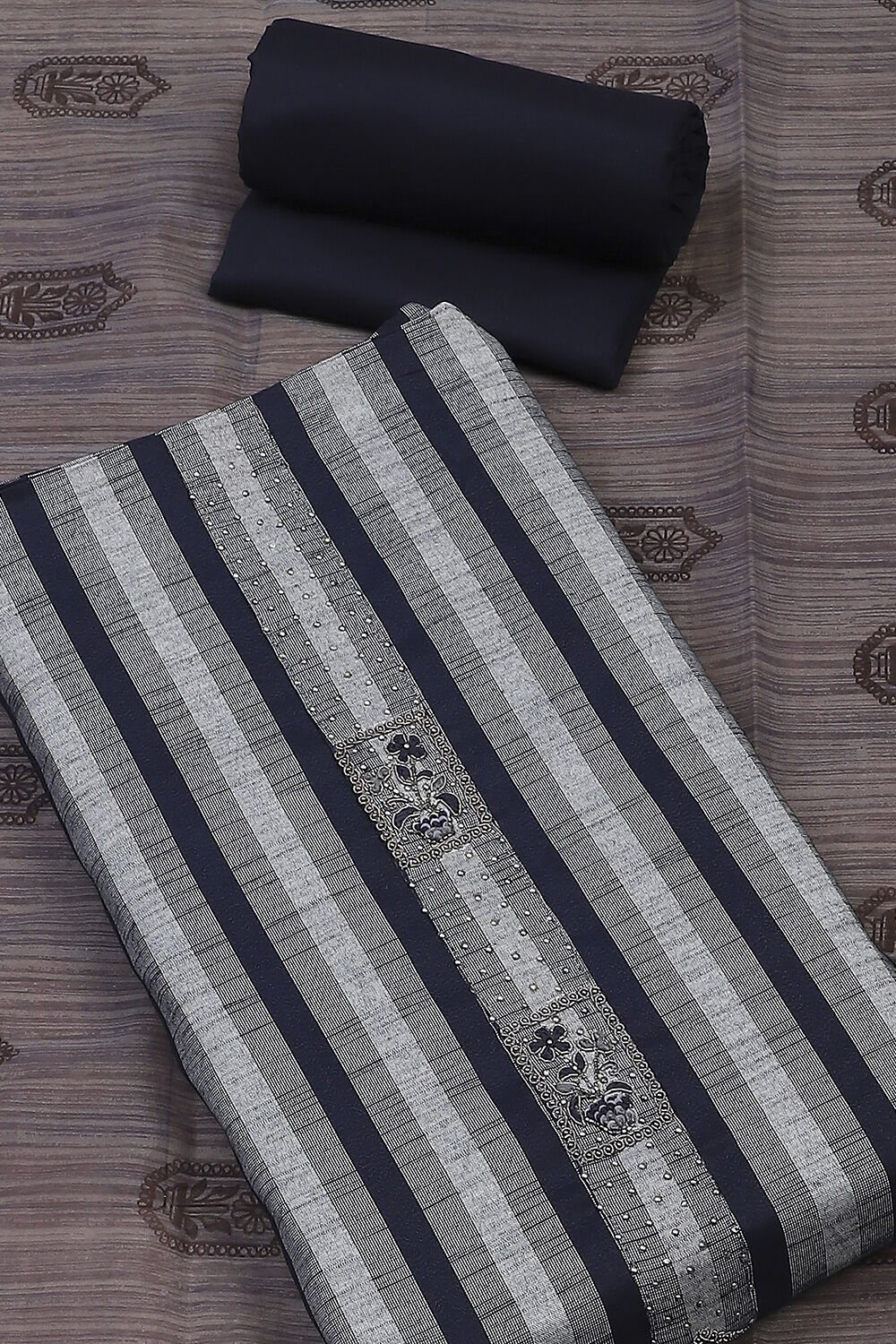 Blue Cotton Unstitched Suit Set image number 3