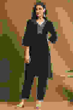 Black Solid Gathered Straight Kurta image number 5