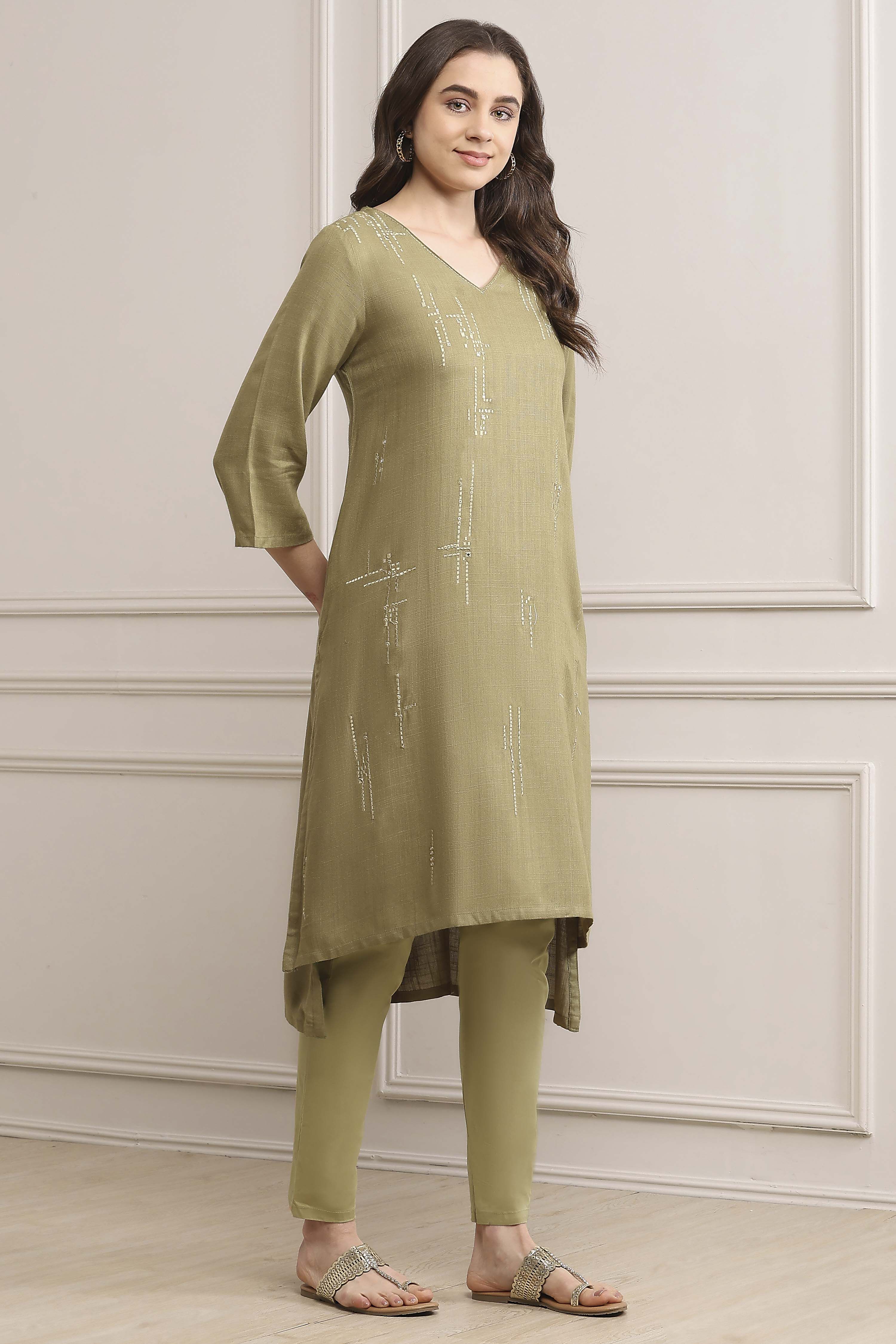 Pista Green Viscose Straight Solid Kurta image number 4