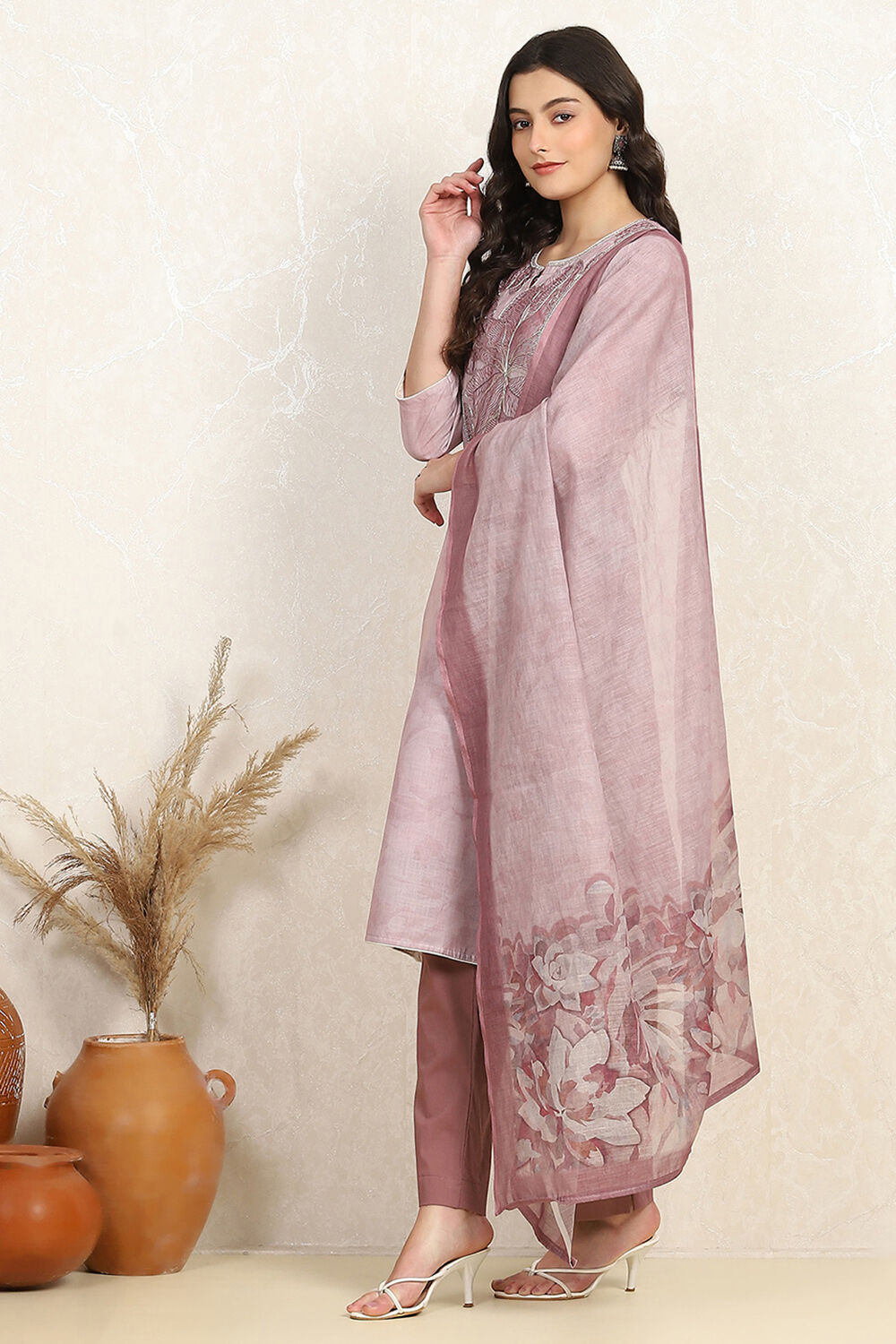 Pink Cotton Unstitched Suit Set image number 4