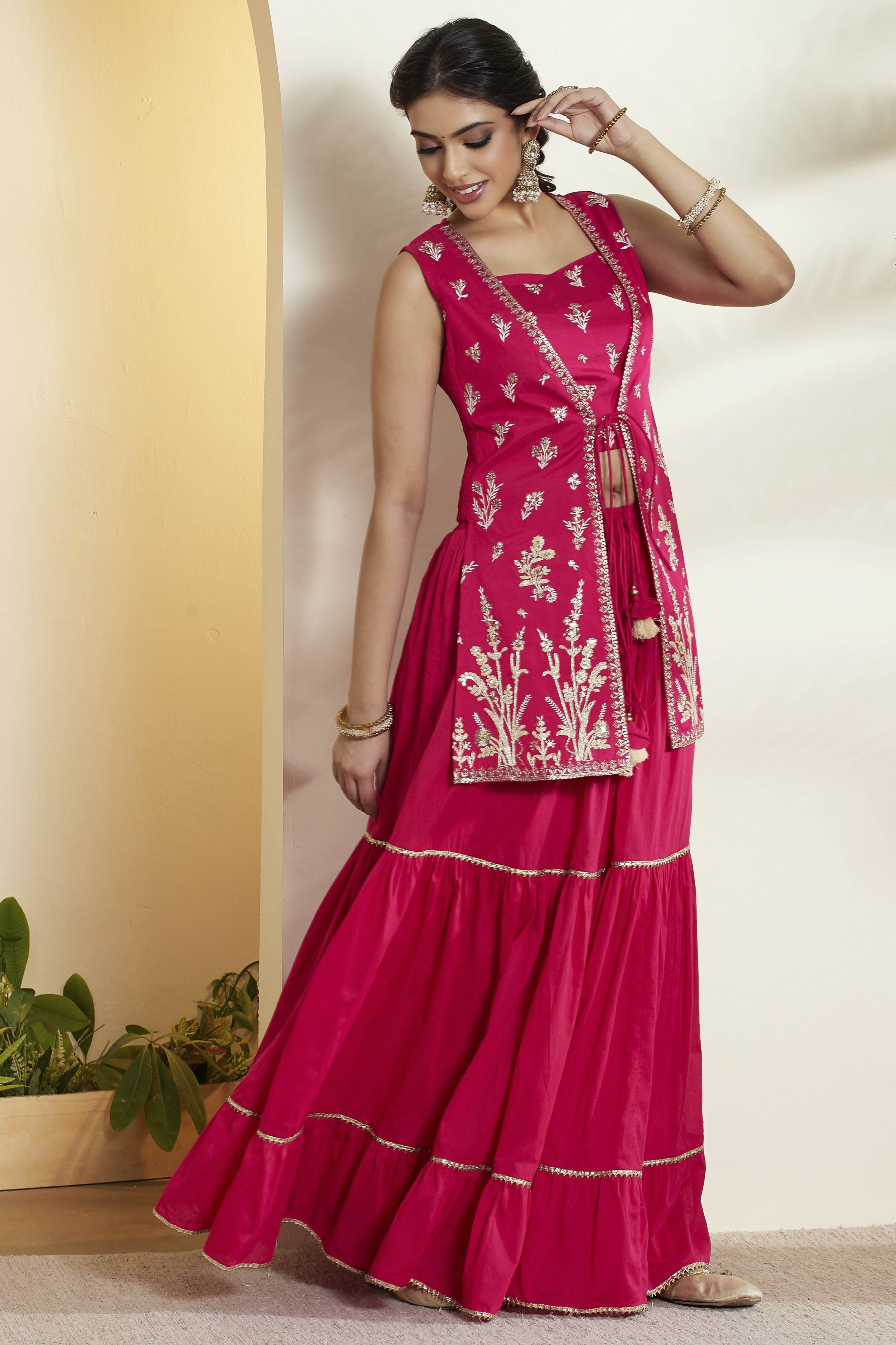Red Embroidered Gathered Lehenga Set with Jacket image number 5