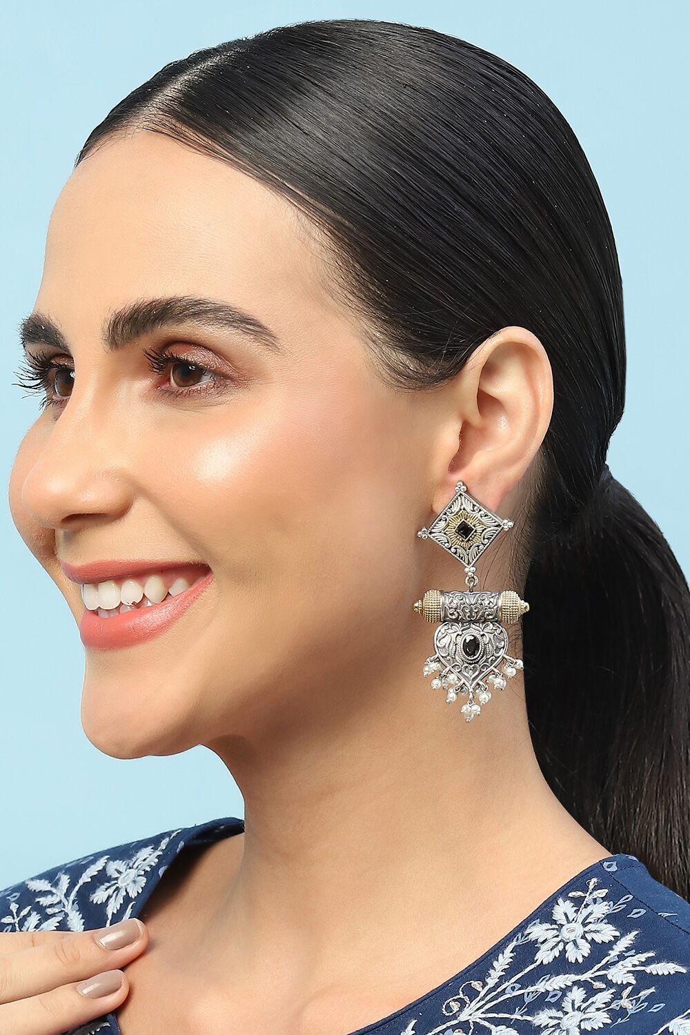 Black Stone Statement Earrings image number 3