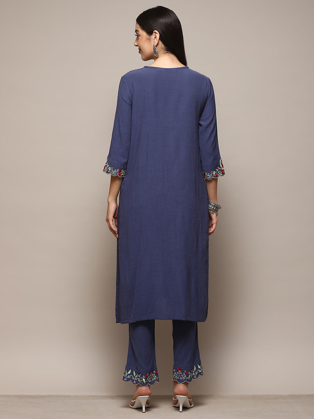 Pink Poly Viscose Straight Suit Set image number 4