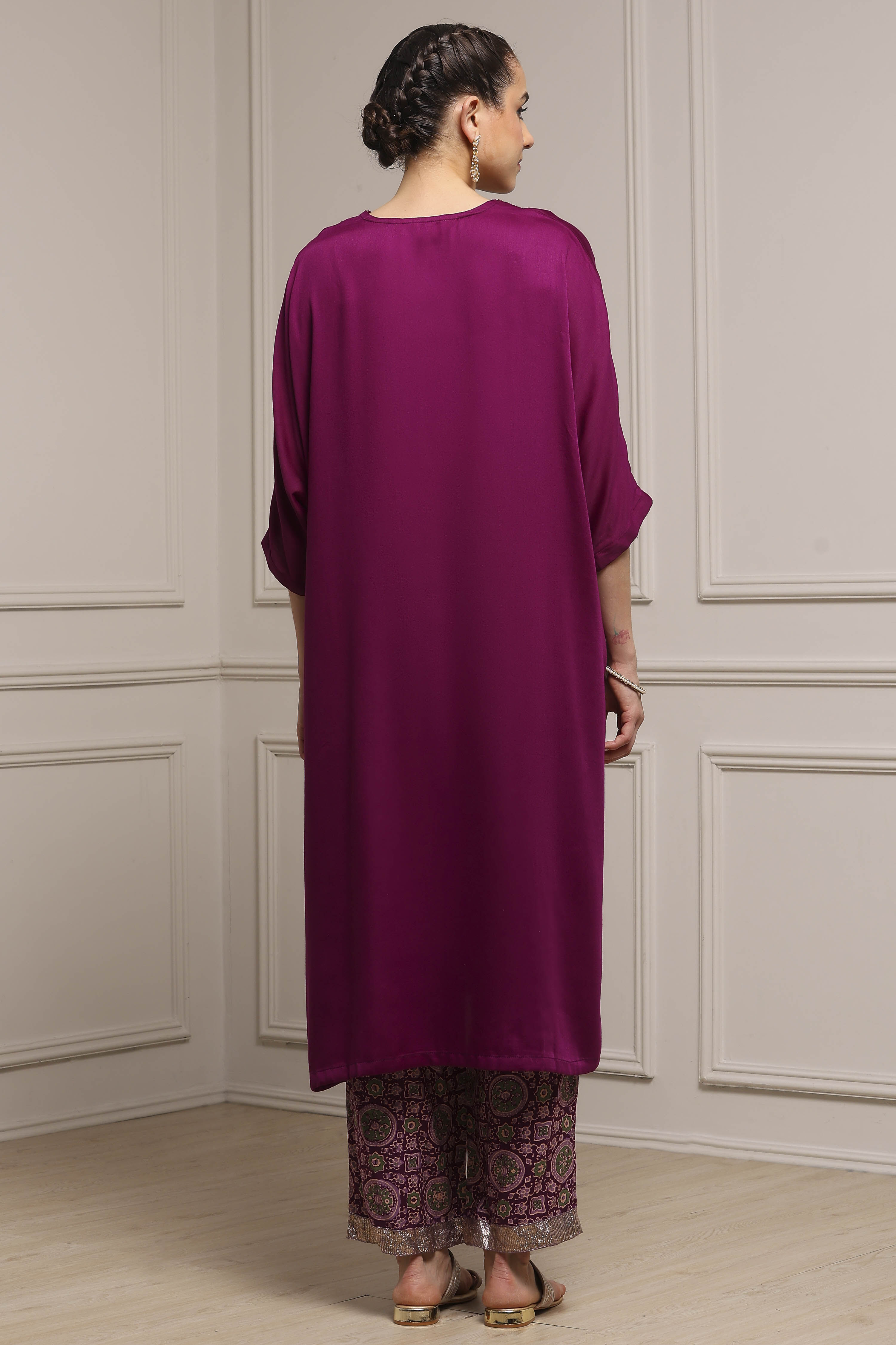 Purple Satin Solid Kaftan-Style Kurta Set image number 4