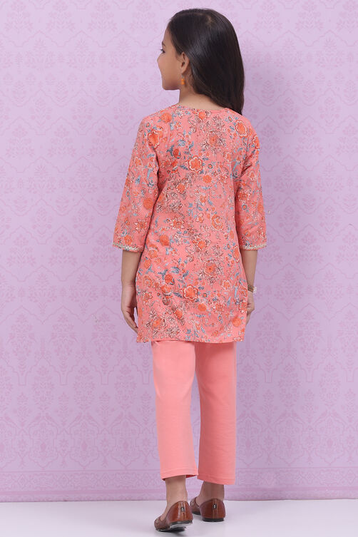 Salmon Orange Cotton Straight Printed Kurta Set image number 4