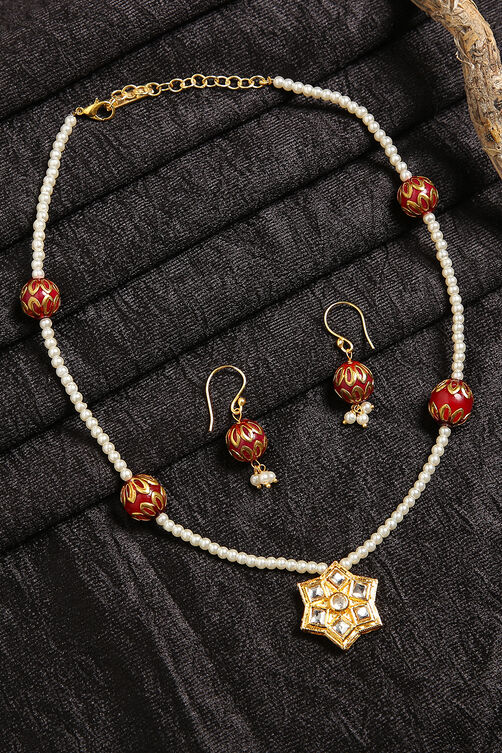 White And Pink Girls Necklace Set image number 0