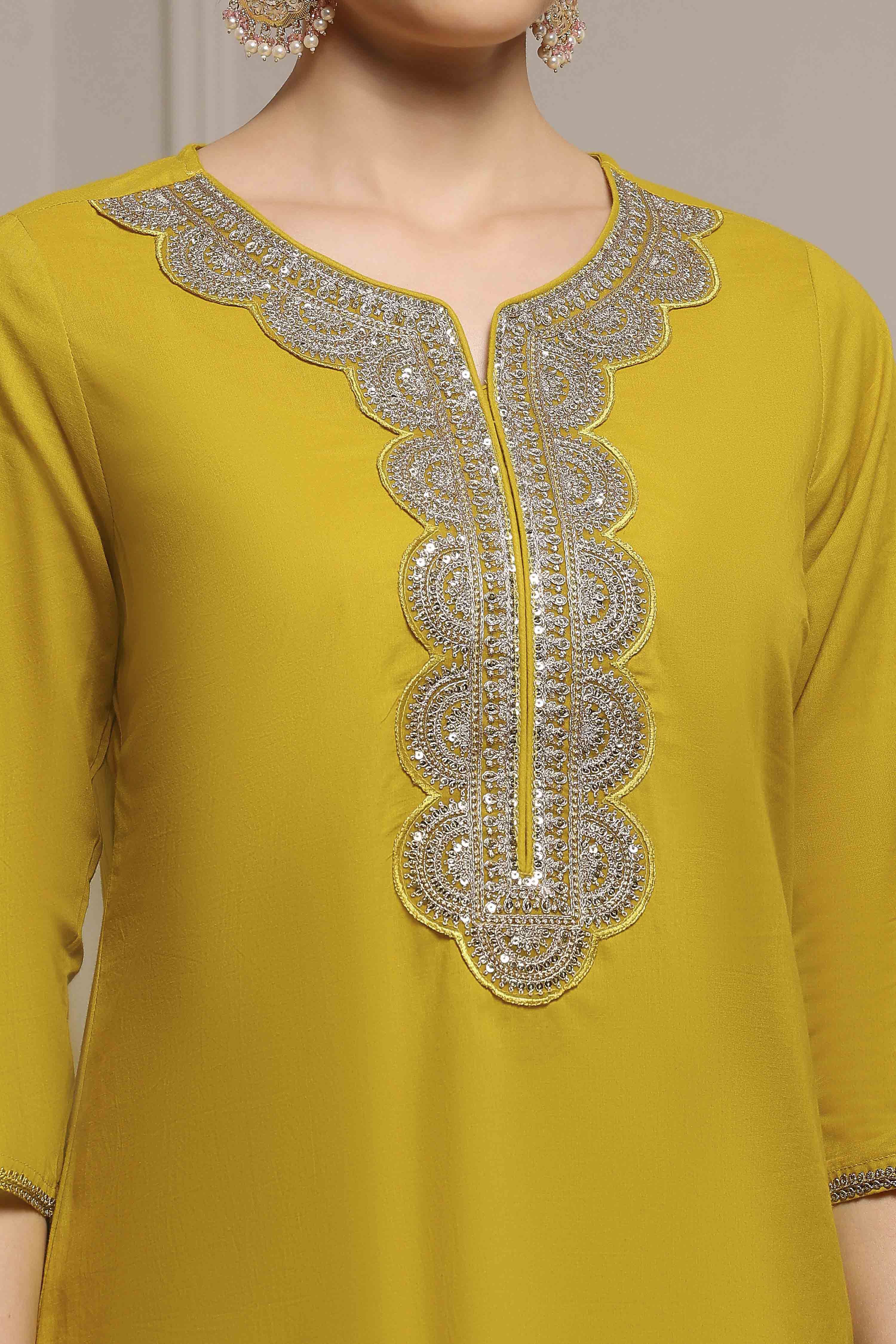 Yellow Cotton Solid Straight Suit Set image number 1