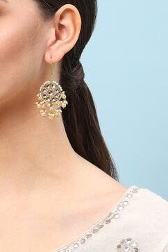 Pearl Earrings image number 1