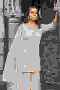 Off White Poly Georgette Straight Suit set image number 3