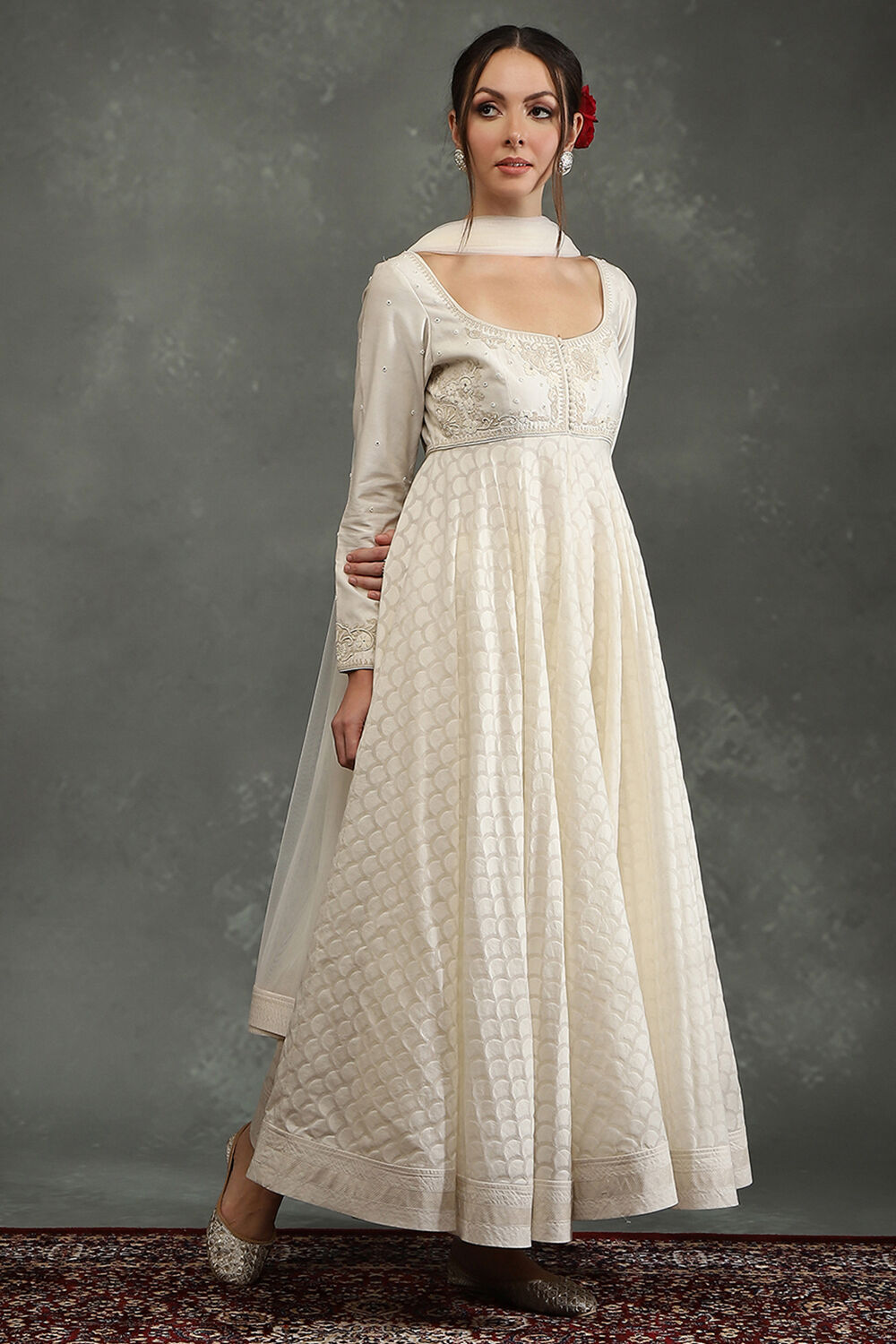 Rohit Bal Cream-Toned Silk Chanderi Floral Anarkali Suit Set image number 4