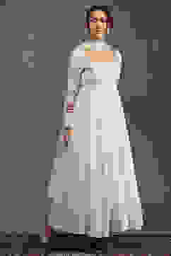 Rohit Bal Cream-Toned Silk Chanderi Floral Anarkali Suit Set image number 4