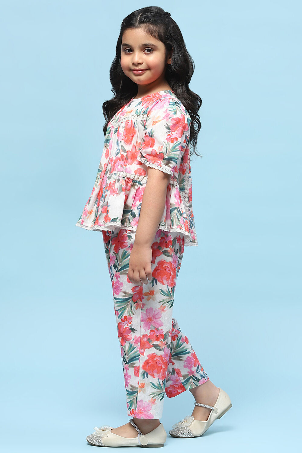 Off-White Pure Cotton Floral Print Top and Pant Set image number 3