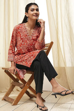 Rust Printed Straight Short Kurta image number 0