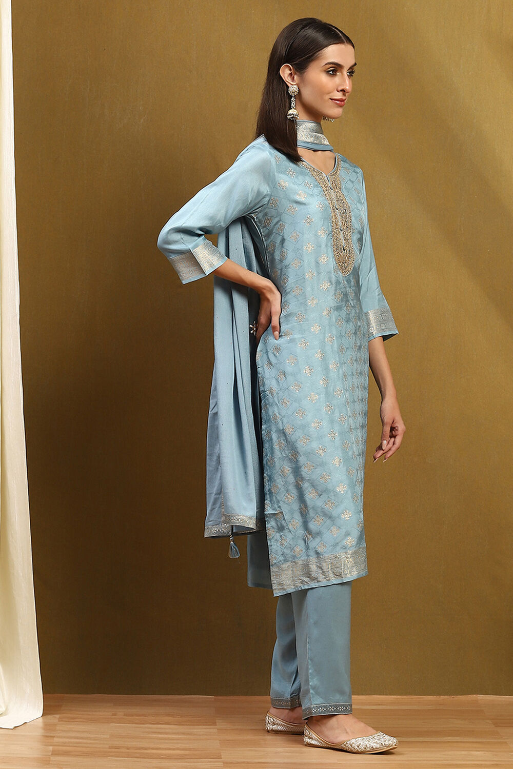 Blue Viscose Blend Yarn Dyed Straight Suit Set image number 5