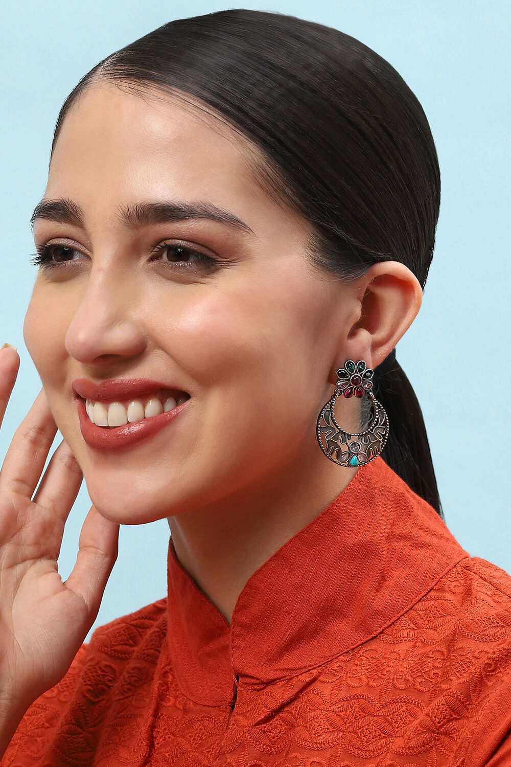 Multicolor Brass earrings image number 1