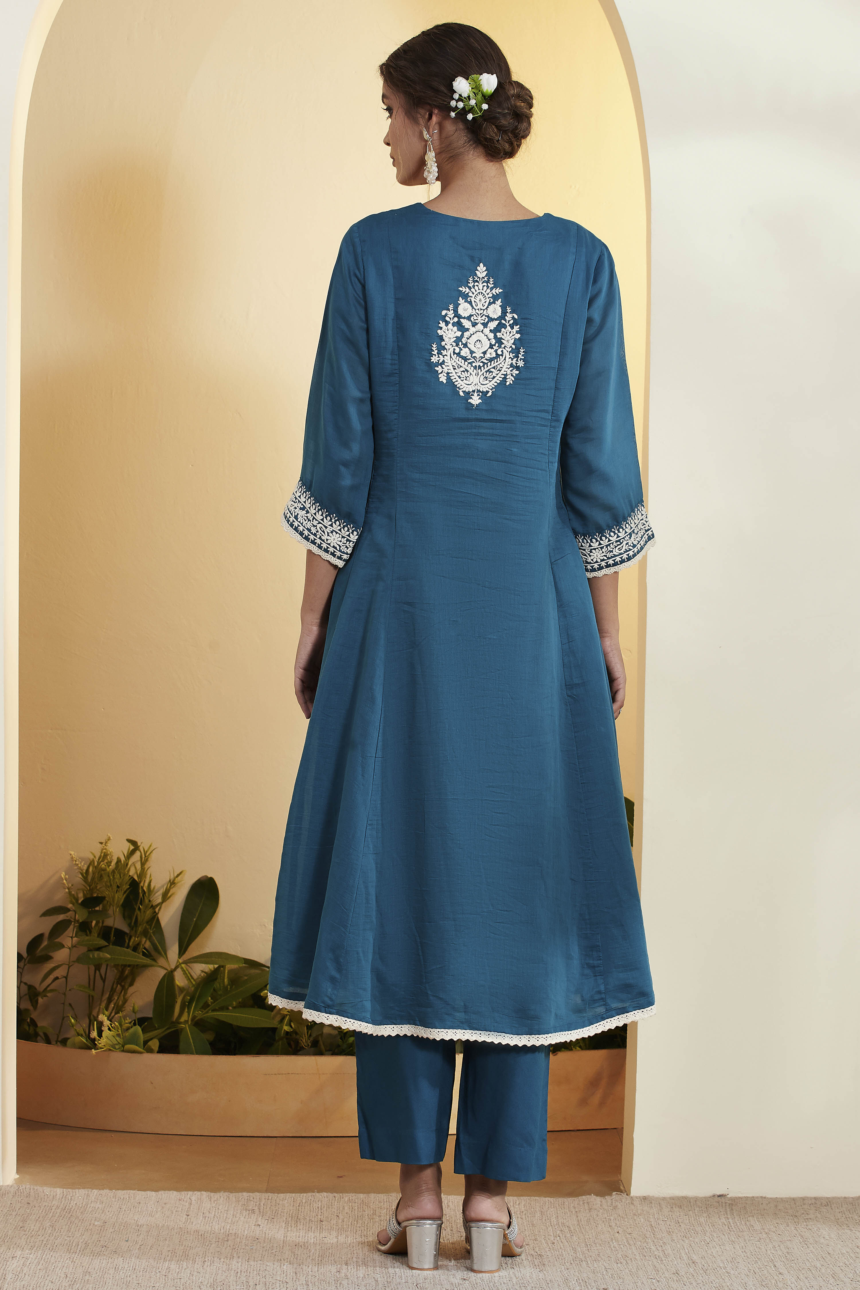 Teal Viscose Rayon Embroidered Anarkali Kurta Set image number 6