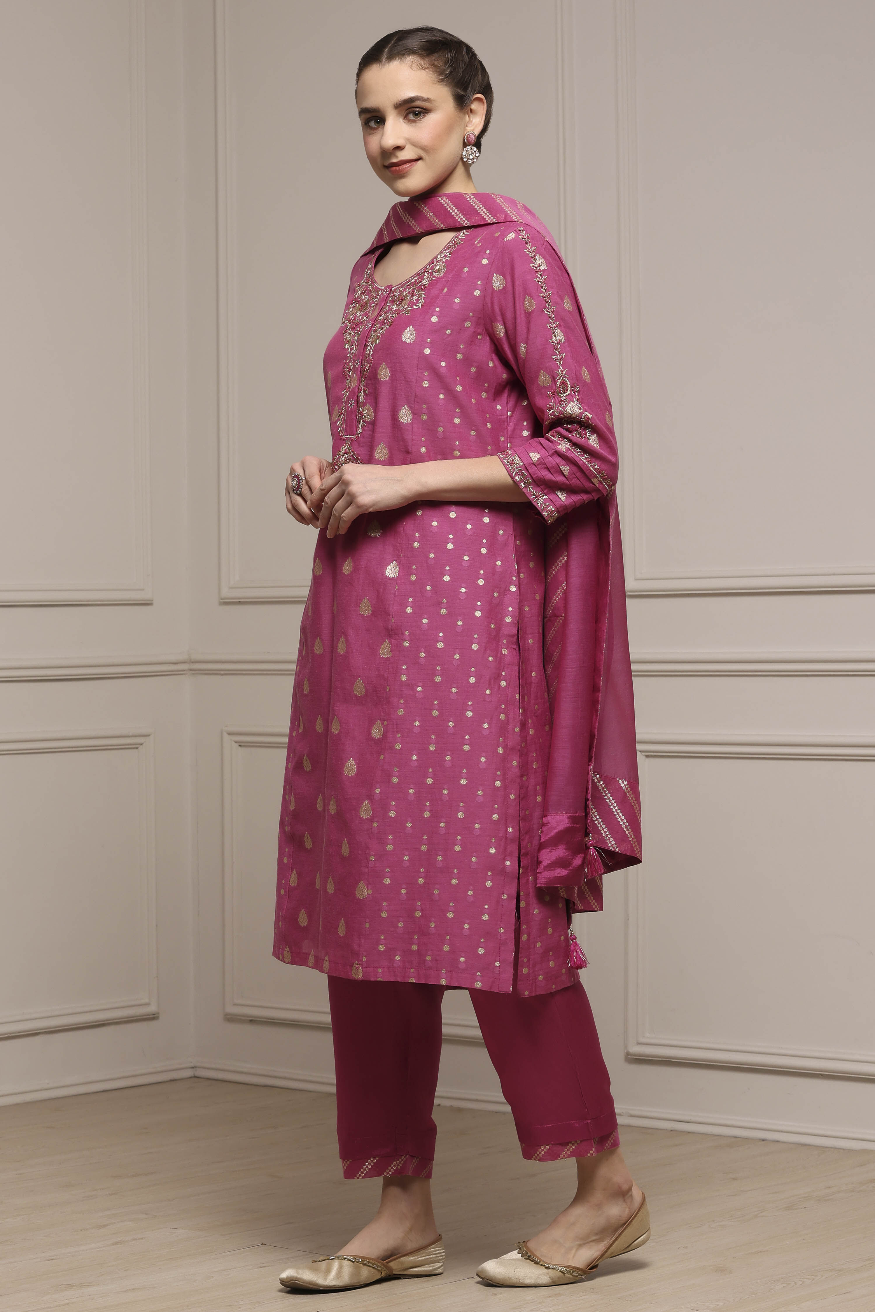 Lime Cotton Blend Printed Straight Suit Set image number 3