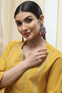Pink Brass Drop & Danglers image number 3