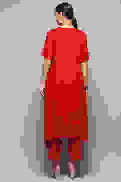 Burgundy Asymmetric Solid Kurta Set image number 4