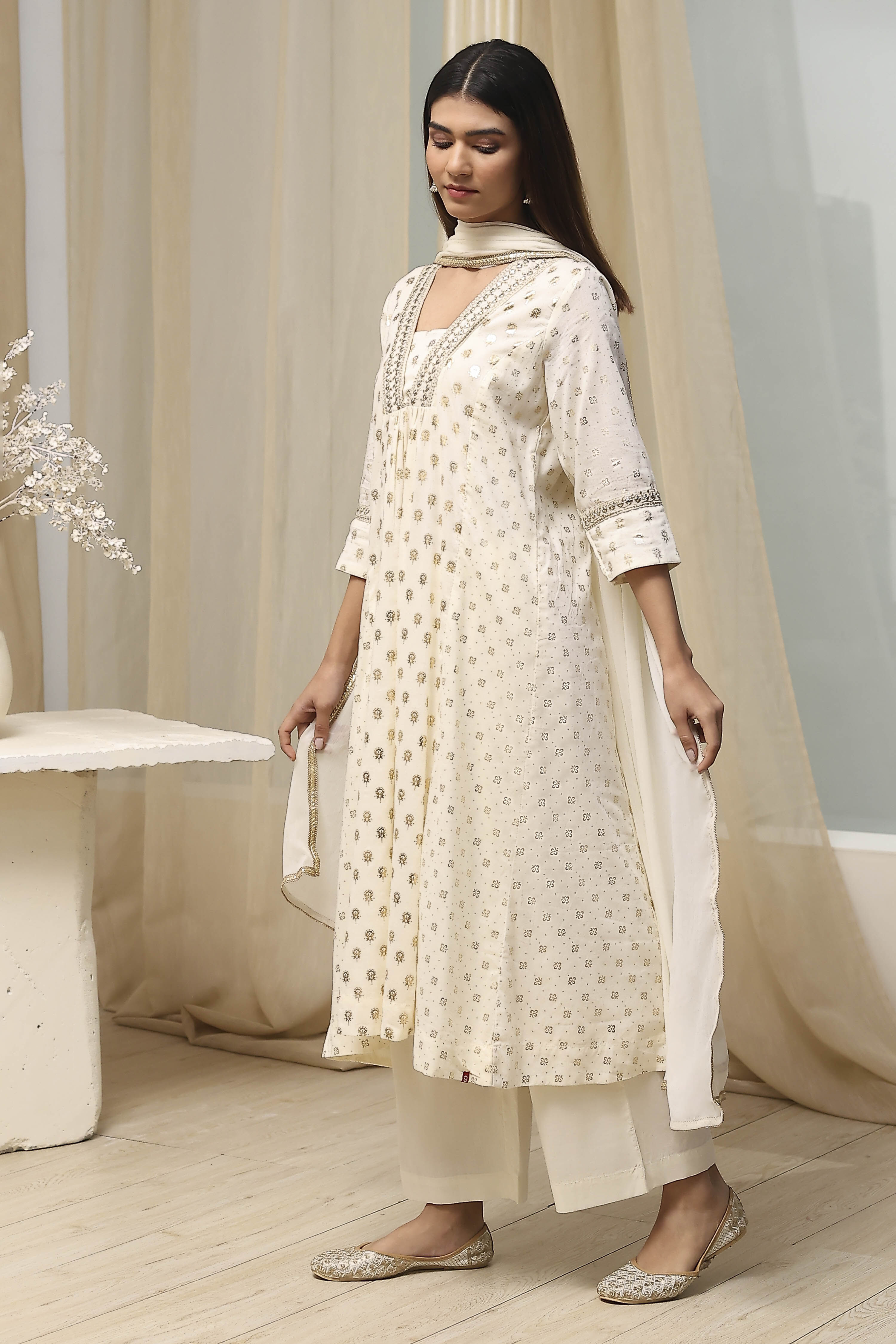 Fuchsia Cotton Printed Gathered Suit Set image number 3