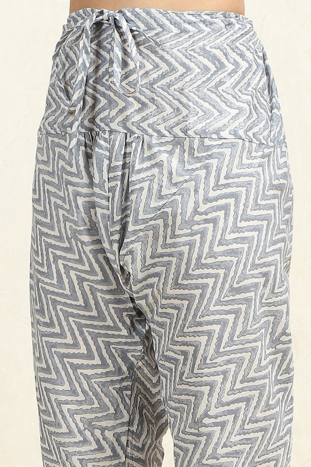 Grey Cotton Floral Printed Unstitched Suit Set image number 7