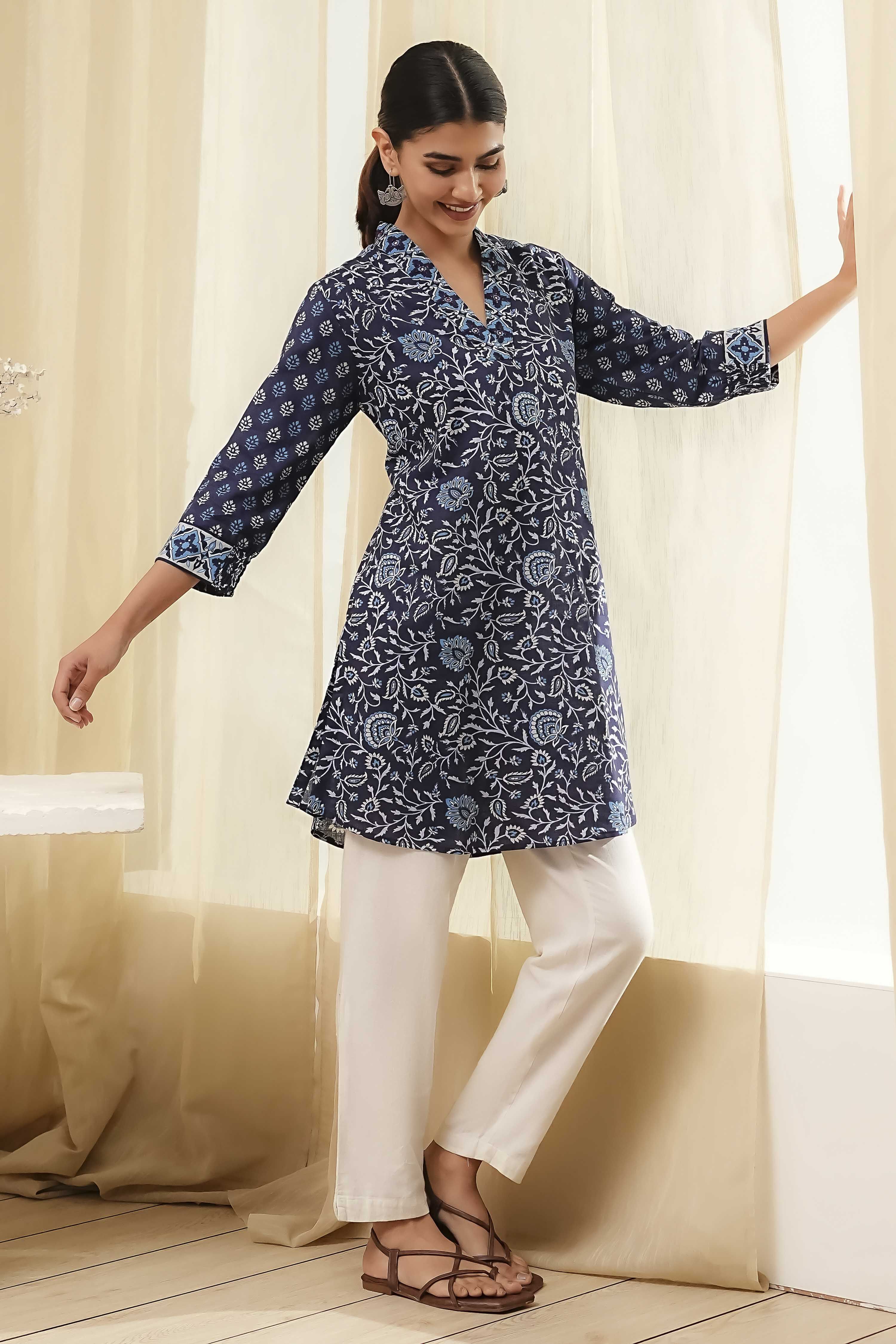 Indigo Cotton Floral Straight Short Kurta image number 0