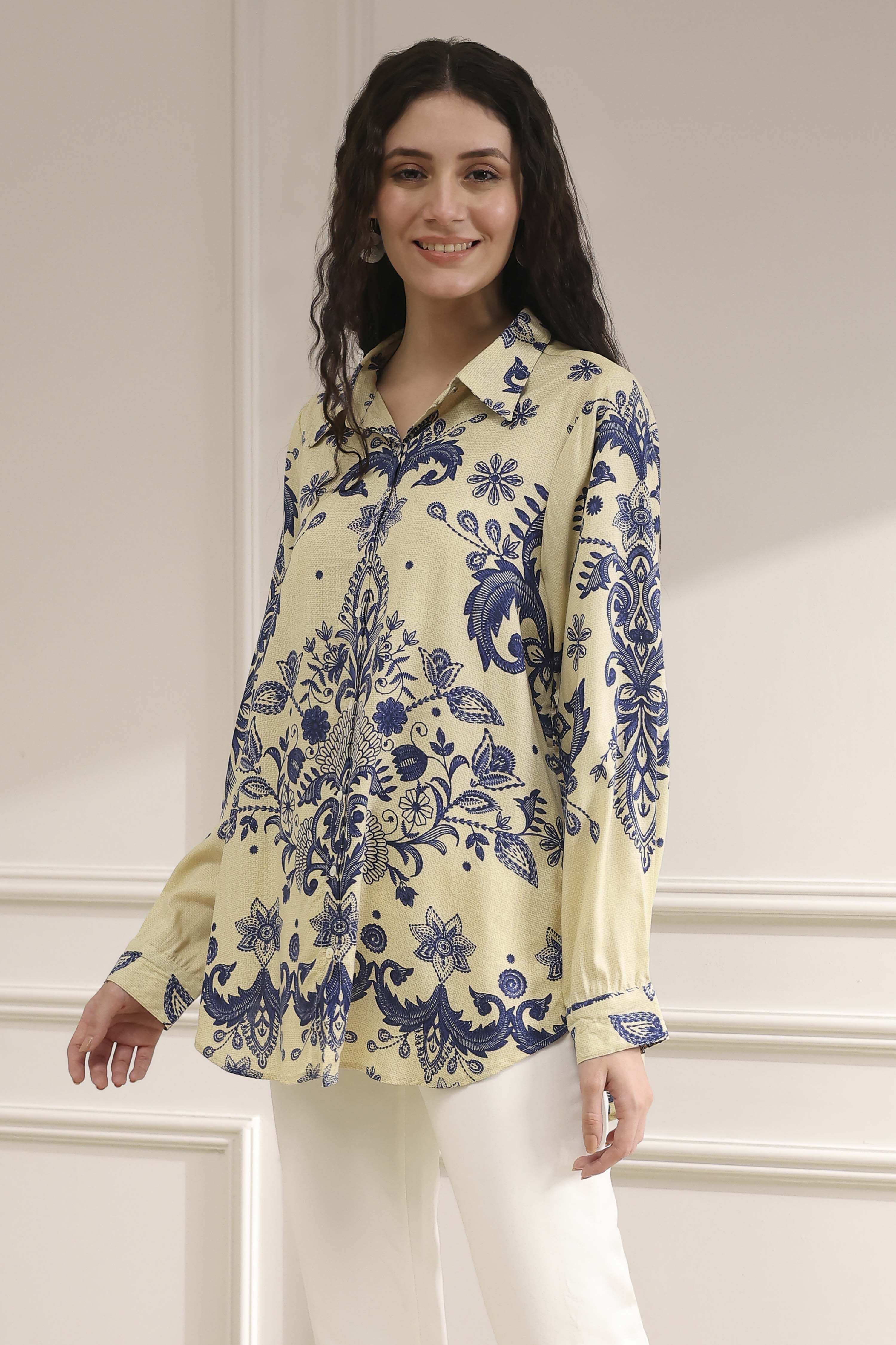 Off-White and Blue Printed Relaxed Fit Shirt image number 6