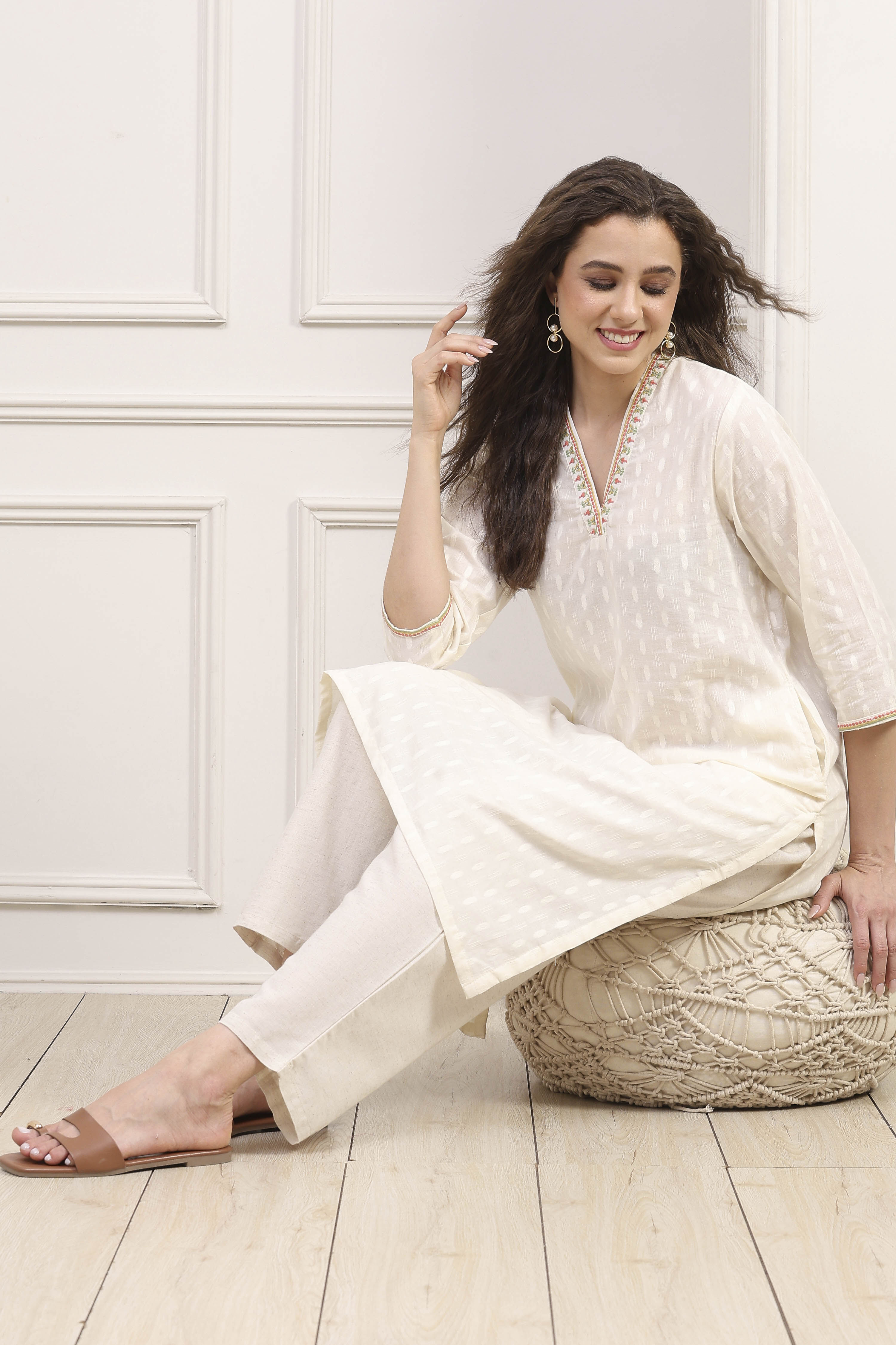Off White Cotton Straight Kurta image number 0