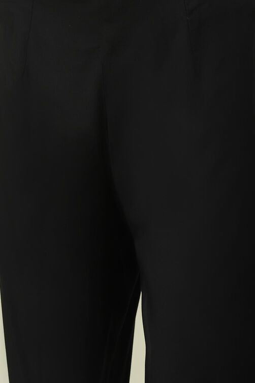 Black Solid LIVA Straight Kurta Regular Pant Suit Set image number 2