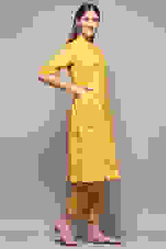 Yellow Cotton Straight Kurta Slim Pant Suit Set image number 5