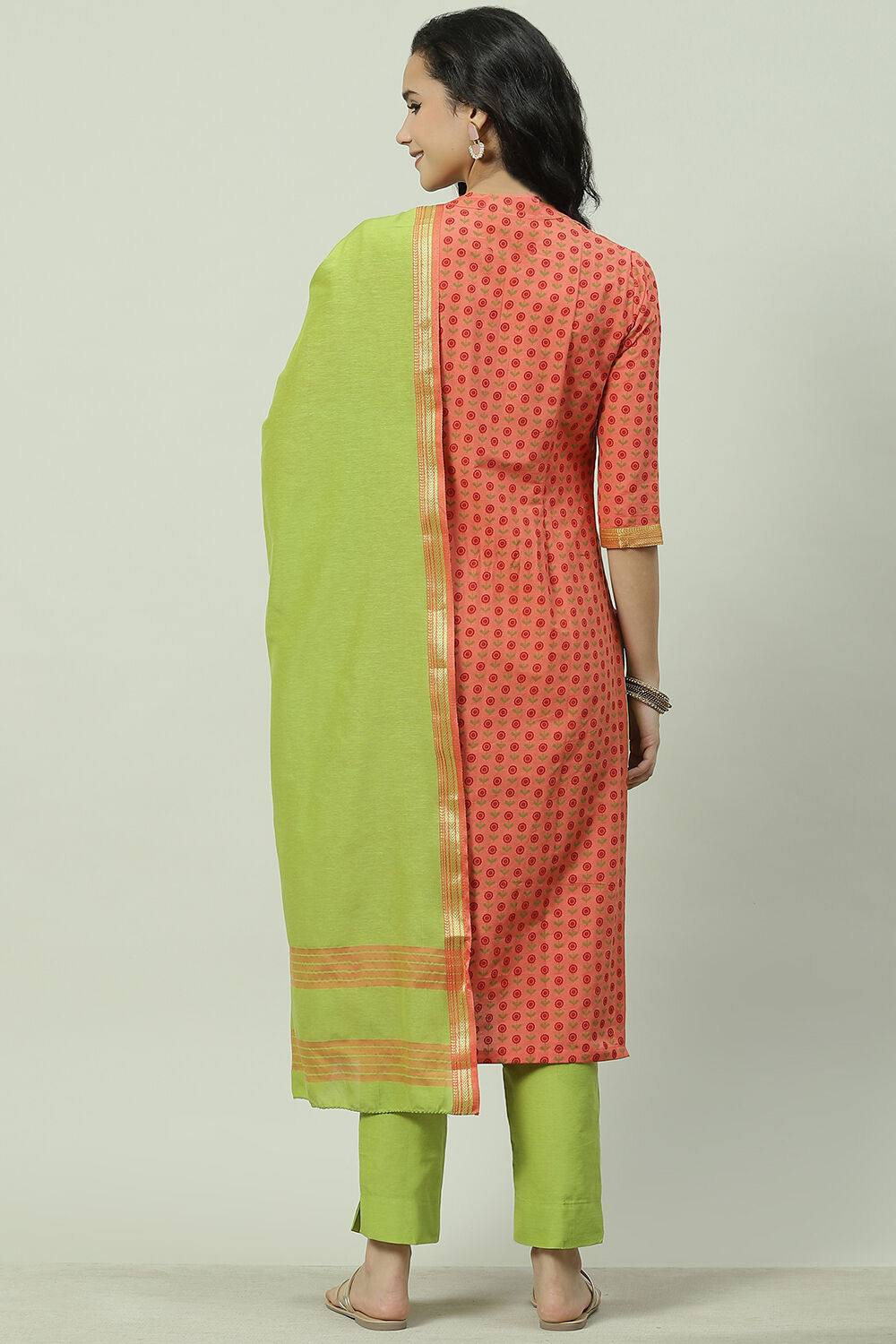 Pink Cotton Unstitched Suit Set image number 4