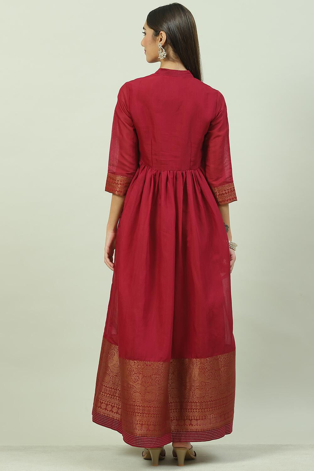 Maroon Yarn-Dyed Flared Kurta image number 4