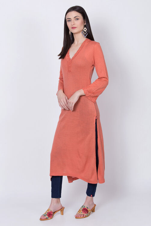 Peach Straight Woolen Solid Kurta image number 3